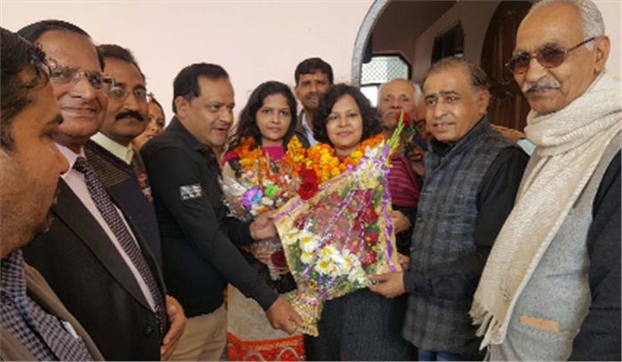 शारदा राठौर महिला कांग्रेस की राष्ट्रीय महासचिव बनी