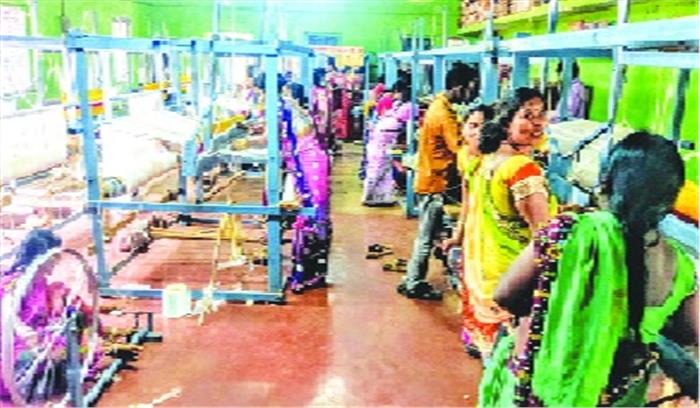 50 से अधिक महिलाओं को मिलेगा कपड़ा बुनाई प्रशिक्षण 50 से अधिक महिलाओं को मिलेगा कपड़ा बुनाई प्रशिक्षण