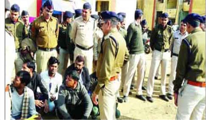 महिला तस्करों व नशे के सौदागरों पर पुलिस की नजर