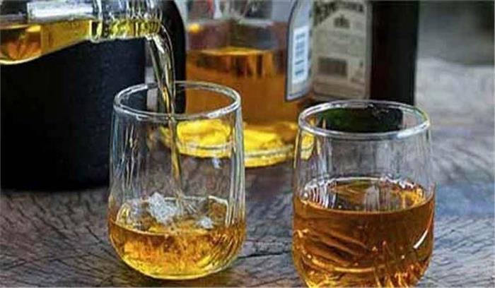 सार्वजनिक स्थलों पर शराब पीने वालों की अब नही खैर