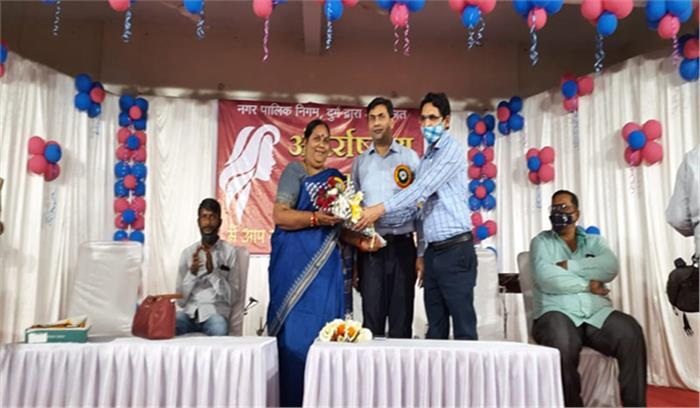 महिला दिवस पर महापौर ने किया 50 महिलाओं का सम्मान