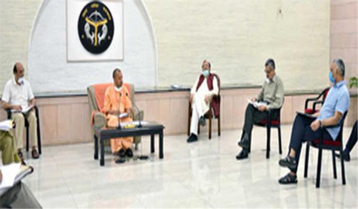 मजदूरों, कामगाराें की मदद के लिए सरकार कटिबद्ध : योगी