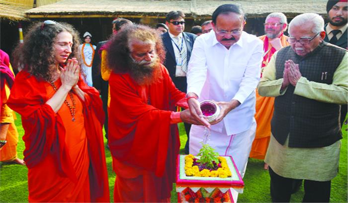 विश्व को शांति और एकता की जरूरत : वेंकैया नायडू विश्व को शांति और एकता की जरूरत : वेंकैया नायडू
