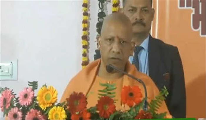 दुनिया में भारतीय शिक्षकों की मांग सबसे अधिक है : योगी दुनिया में भारतीय शिक्षकों की मांग सबसे अधिक है : योगी