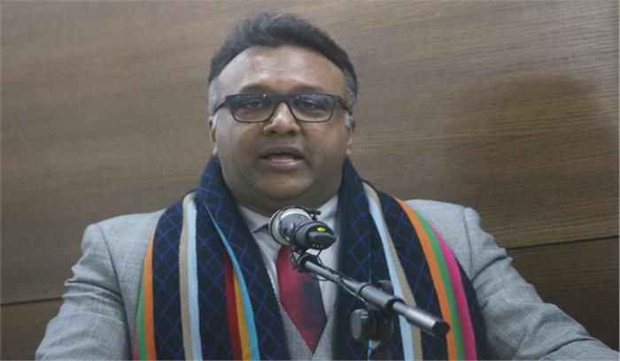 विश्वस्तरीय फैकल्टी बेहतर शिक्षा की कुंजी : जेजीयू कुलपति