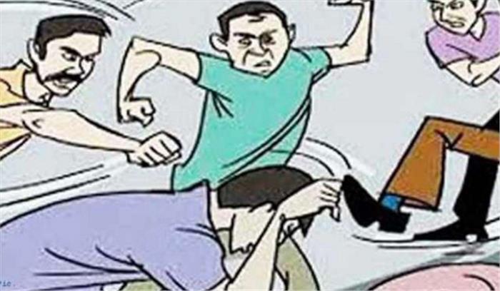  बिहार  : दो गुटों के बीच हिंसक झड़प में छह घायल