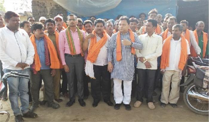 यादव समाज बैठक सम्पन्न ग्राम कुरुद