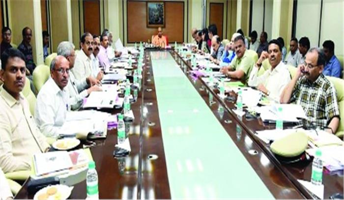 यमुना एक्सप्रेस-वे पर लगेंगी स्ट्रीट लाइटें यमुना एक्सप्रेस-वे पर लगेंगी स्ट्रीट लाइटें