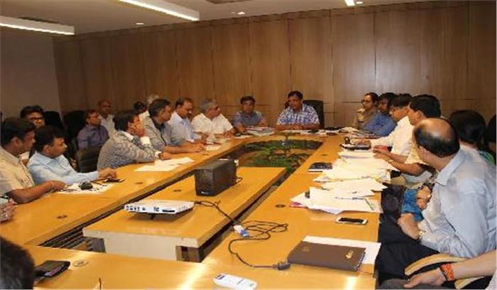 साल के अंत तक 25 हजार लोगों को मिलेगी फ्लैट की चाबी