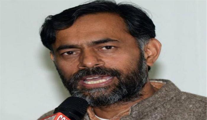 योगेंद्र यादव ने ईवीएम पर सवाल उठाने को गलत बताया