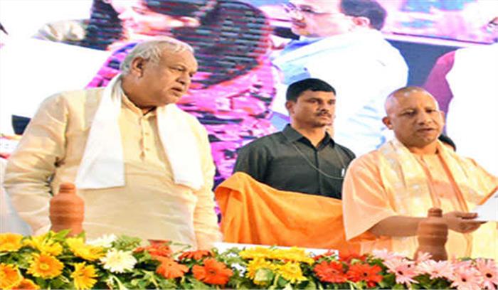 योगी ने 71 बीमार लोगों के इलाज के लिए दी आर्थिक सहायता