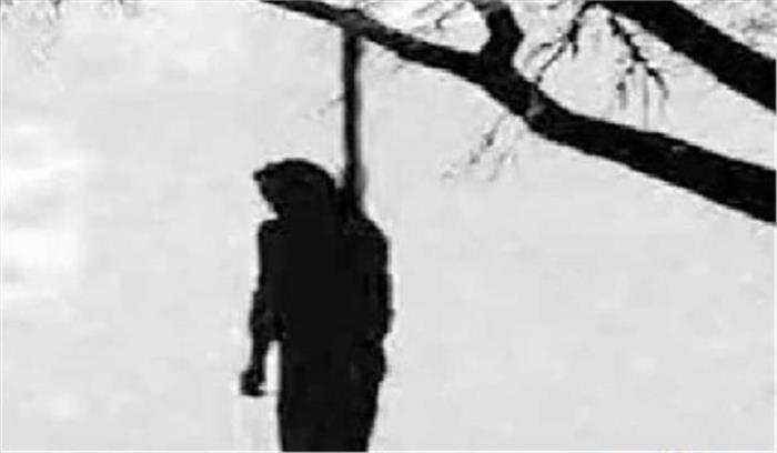 मध्यप्रदेश :फांसी के फंदे पर लटका मिला युवक का शव​​​​​​​