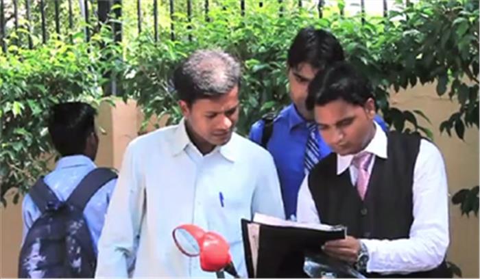 मोदी सरकार से नाराज युवा, रोजगार बना सबसे बड़ा मुद्दा मोदी सरकार से नाराज युवा, रोजगार बना सबसे बड़ा मुद्दा