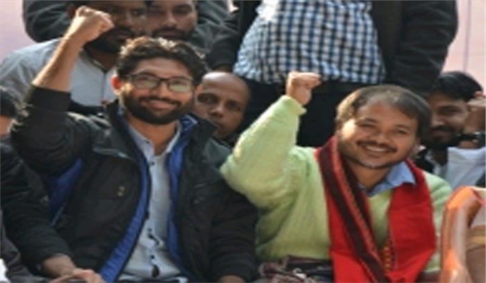 युवाओं को निशाना बना रही भाजपा : मेवानी