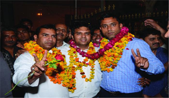 पुरुषोत्तम नागर का  अपने गांव में हुआ स्वागत