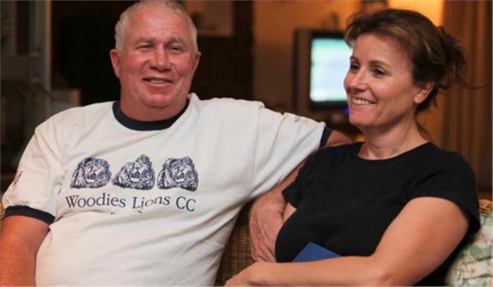 जिम्बाब्वे के राजनेता और उनकी पत्नी की अमेरिका में हेलीकॉप्टर दुर्घटना में मौत