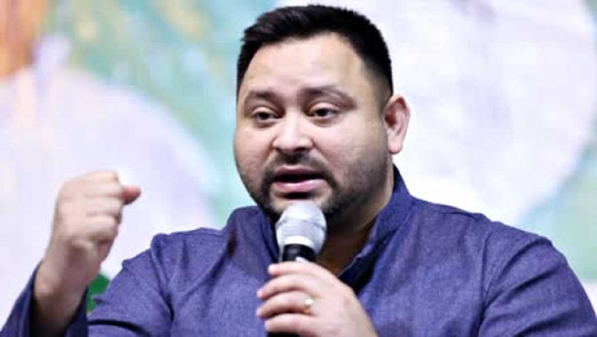 मेरे घर के बाहर गोली चली या चलवाई गई, तेजस्वी यादव के गंभीर आरोप मेरे घर के बाहर गोली चली या चलवाई गई, तेजस्वी यादव के गंभीर आरोप