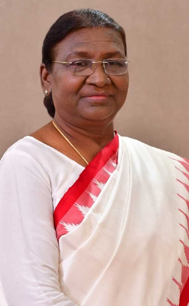 Budget 2023: बजट सत्र से पहले राष्ट्रपति द्रौपदी मुर्मू का पहला अभिभाषण, यहां जानें 10 बड़ी बातें Budget 2023: बजट सत्र से पहले राष्ट्रपति द्रौपदी मुर्मू का पहला अभिभाषण, यहां जानें 10 बड़ी बातें