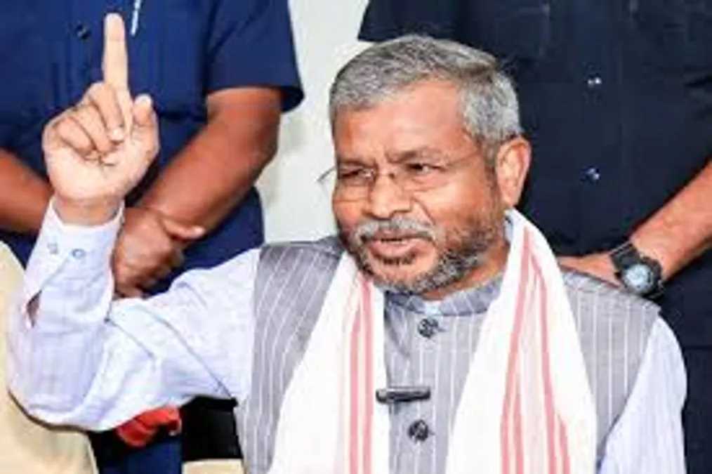 आयुष्मान योजना में छोटे अस्पतालों को बाहर करने के झारखंड सरकार के फैसले से पूर्व सीएम बाबूलाल नाराज