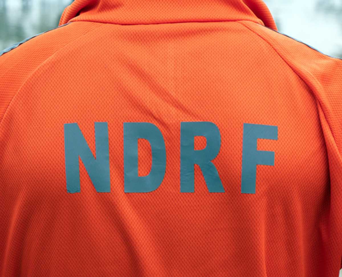 पंजाब : 70 फीट गहरी खाई में फंसे तकनीशियन को बचाने के प्रयास जारी