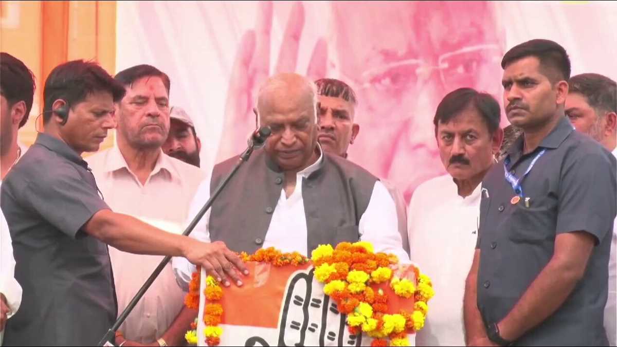 जब तक मोदी को नहीं हटाएंगे, मैं जिंदा रहूंगा : खड़गे जब तक मोदी को नहीं हटाएंगे, मैं जिंदा रहूंगा : खड़गे