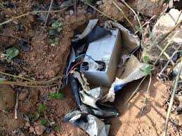 बीजापुर में नक्सलियों द्वारा लगाए गए आईईडी बम के जवानों ने किया निष्क्रिय बीजापुर में नक्सलियों द्वारा लगाए गए आईईडी बम के जवानों ने किया निष्क्रिय