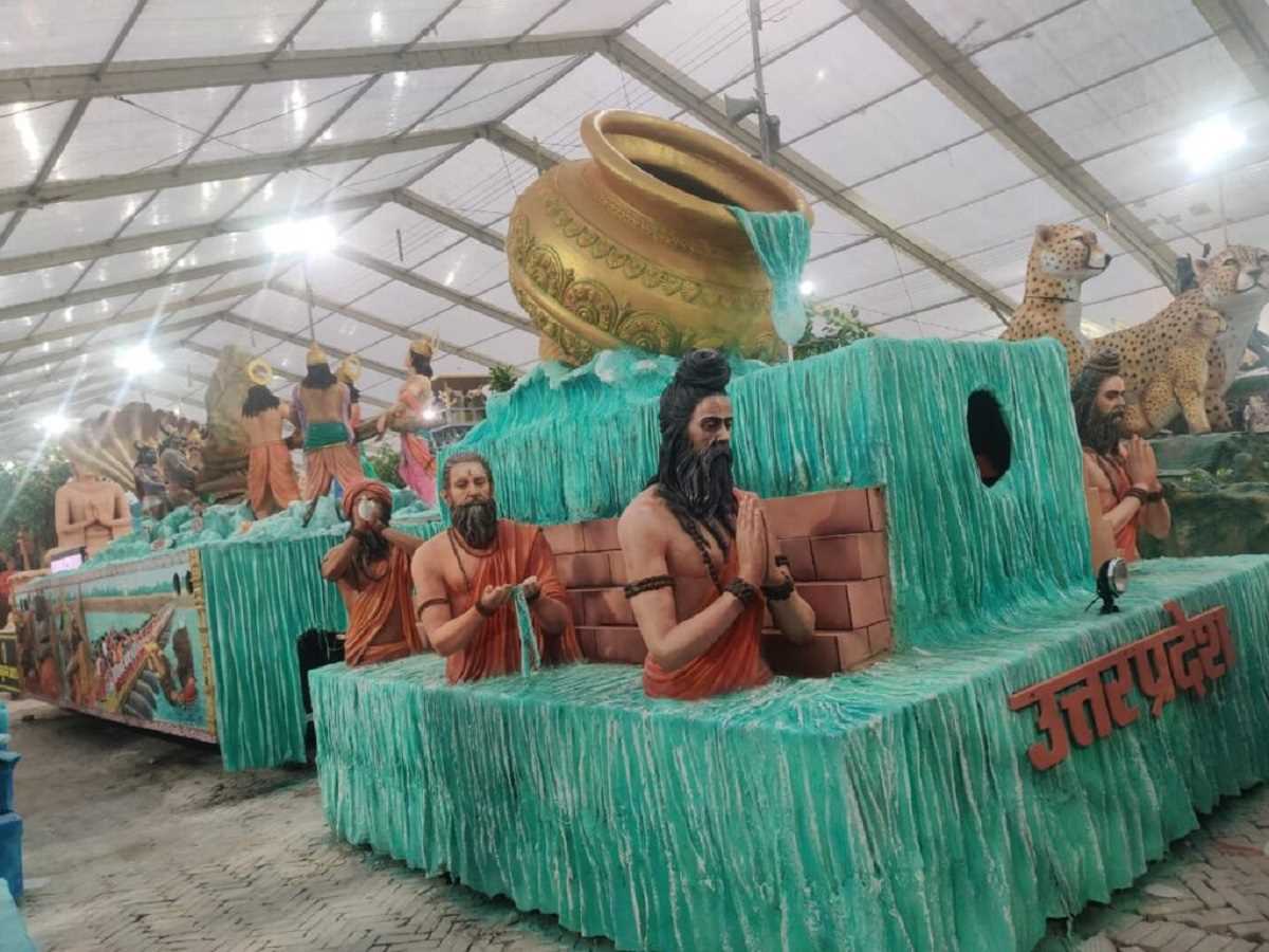 गणतंत्र दिवसः आधुनिक भारत के साथ-साथ गीता, महाकुंभ व संविधान की झलक