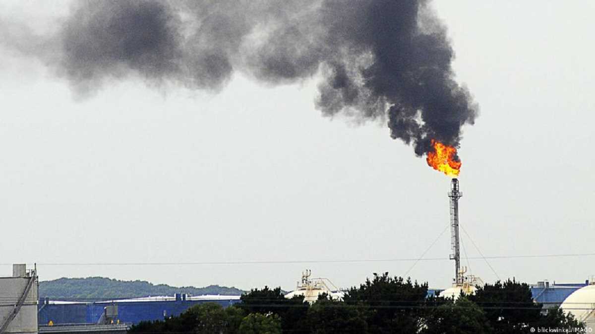 धरती को गर्म होने से बचा रहा है वायु प्रदूषण