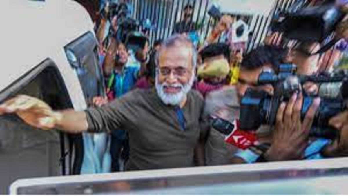 न्यूज़क्लिक के संपादक व एचआर प्रमुख की गिरफ्तारी के खिलाफ सुनवाई के लिए तैयार हाई कोर्ट न्यूज़क्लिक के संपादक व एचआर प्रमुख की गिरफ्तारी के खिलाफ सुनवाई के लिए तैयार हाई कोर्ट