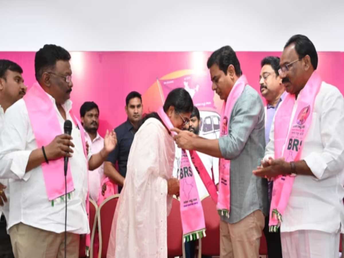 तेलंगाना कांग्रेस नेता पलवई श्रावंती बीआरएस में हुई शामिल