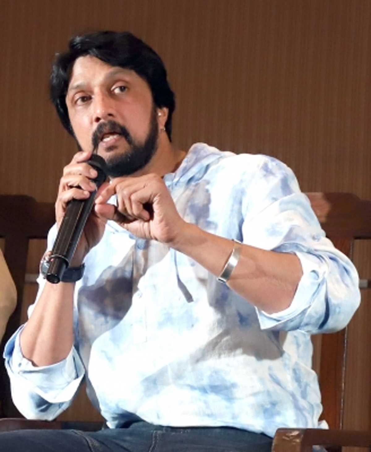 जेडीएस ने किच्चा सुदीप अभिनीत शो को बंद करने के लिए चुनाव आयोग को लिखा पत्र