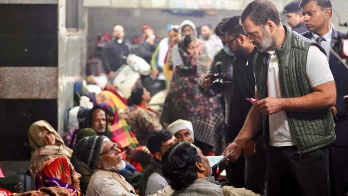 राहुल गांधी देर रात एम्स पहुंचे; मरीजों से बात कर उनकी समस्याएं सुनीं, कहा- केंद्र और दिल्ली सरकार दोनों नाकाम