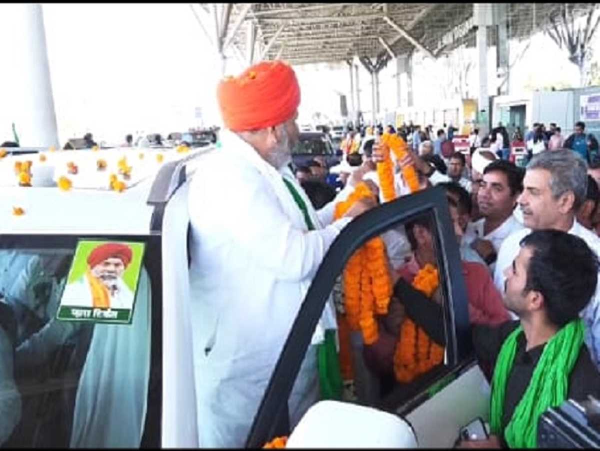 दिल्ली से बड़े आंदोलन की तैयारी : टिकैत