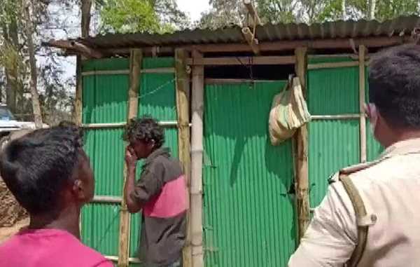 त्रिपुरा में महिला ने पति का काटा सिर