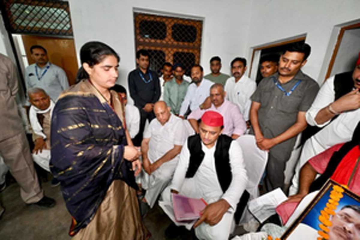 अभी प्रदेश स्तर पर गठबंधन नहीं किया तो भविष्य में मुश्किल : अखिलेश यादव