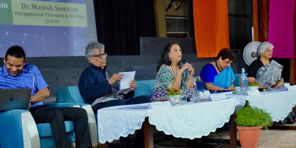 शिक्षकों के संवर्धन के लिए विभिन्न कार्यक्रम आयोजित शिक्षकों के संवर्धन के लिए विभिन्न कार्यक्रम आयोजित