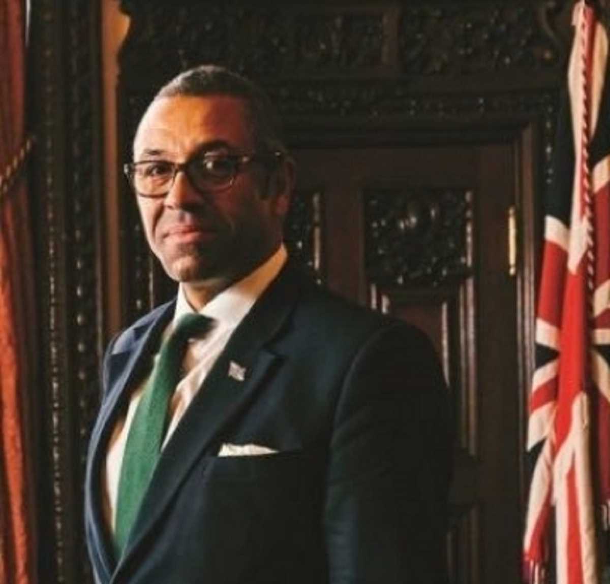 ब्रिटेन के विदेश सचिव के रूस में प्रवेश पर प्रतिबंध ब्रिटेन के विदेश सचिव के रूस में प्रवेश पर प्रतिबंध