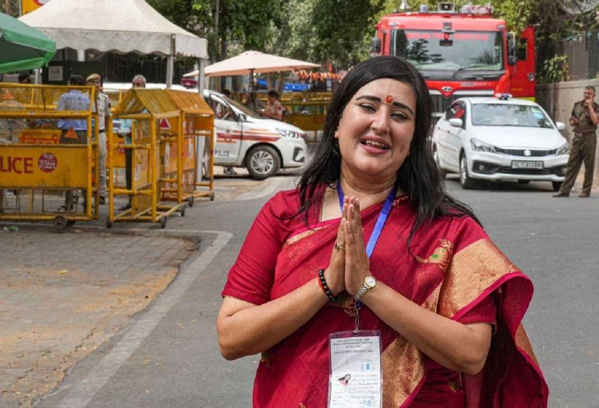 दिल्ली की सातों सीट पर मिली जीत के बाद बांसुरी स्वराज ने कहा, हमेशा आपकी सेवा में रहेंगे दिल्ली की सातों सीट पर मिली जीत के बाद बांसुरी स्वराज ने कहा, हमेशा आपकी सेवा में रहेंगे