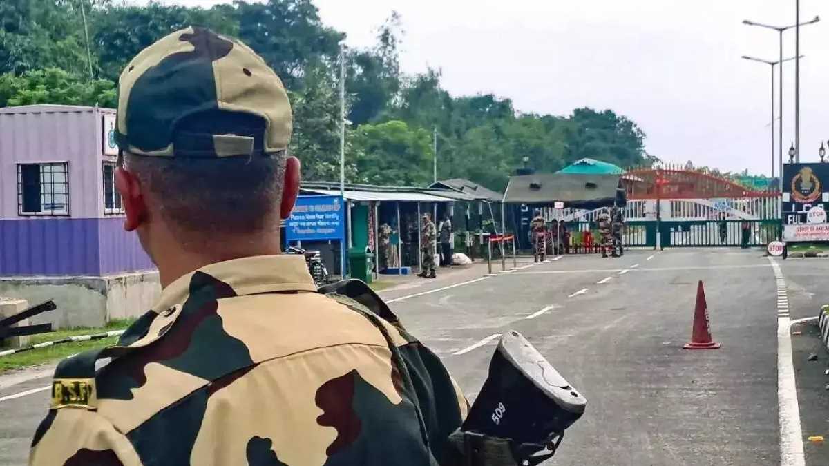 बीएसएफ अलर्ट, भारत आने के लिए जलपाईगुड़ी में एकत्रित हुए 300 बांग्लादेशी