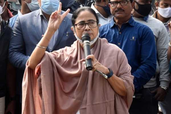 ममता ने बंगाल चुनाव इसलिए जीता, क्योंकि उन्होंने व्हीलचेयर से प्रचार किया : आठवले
