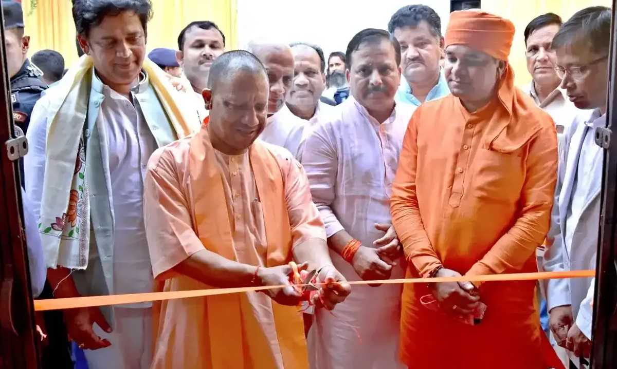 3 माह में 4600 स्वास्थ्य केंद्रों पर होगी हेल्थ एटीएम की सुविधा : योगी