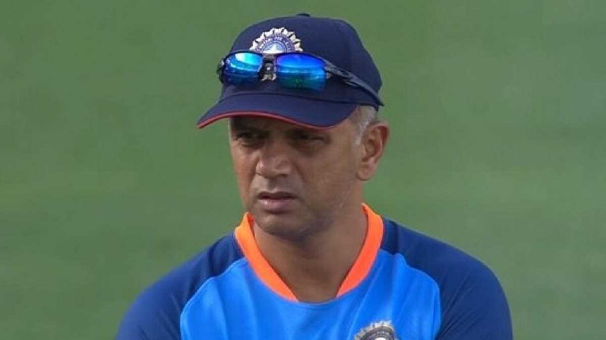 हमें सुधार करते रहना होगा : राहुल द्रविड़