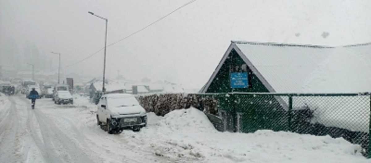 जम्मू-कश्मीर में अगले 24 घंटों में व्यापक बारिश और हिमपात की संभावना