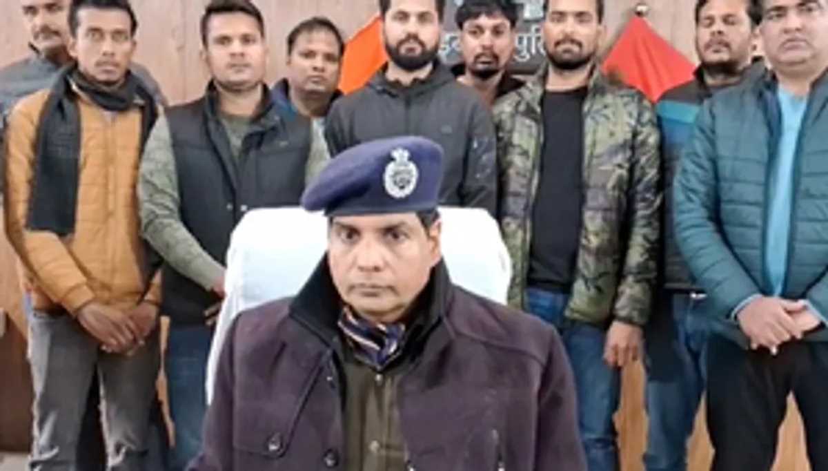 यूपी के इटावा में मोबाइल चोरी के मामले में छह बदमाश गिरफ्तार