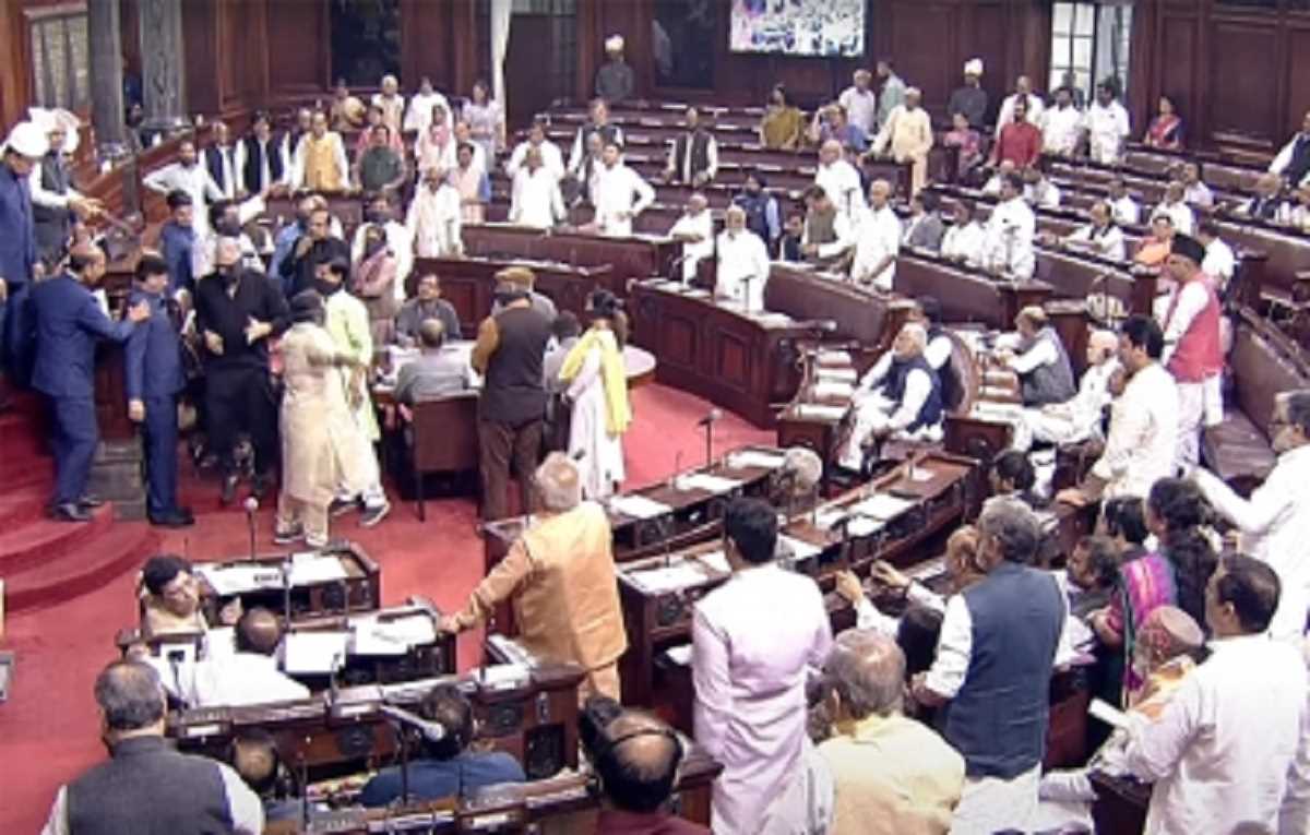 हंगामे के कारण लोक सभा और राज्य सभा की कार्यवाही स्थगित