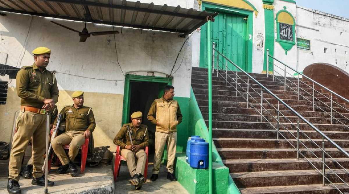 संभल की जामा मस्जिद के बारे पुरातत्व विभाग के दावे और उससे उठते सवाल