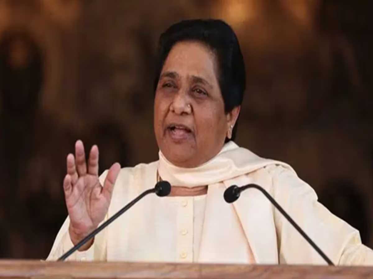 गरीबों को थोड़ा राशन देकर भाजपा के लोग चुनावी लाभ लेने पर तुले : मायावती