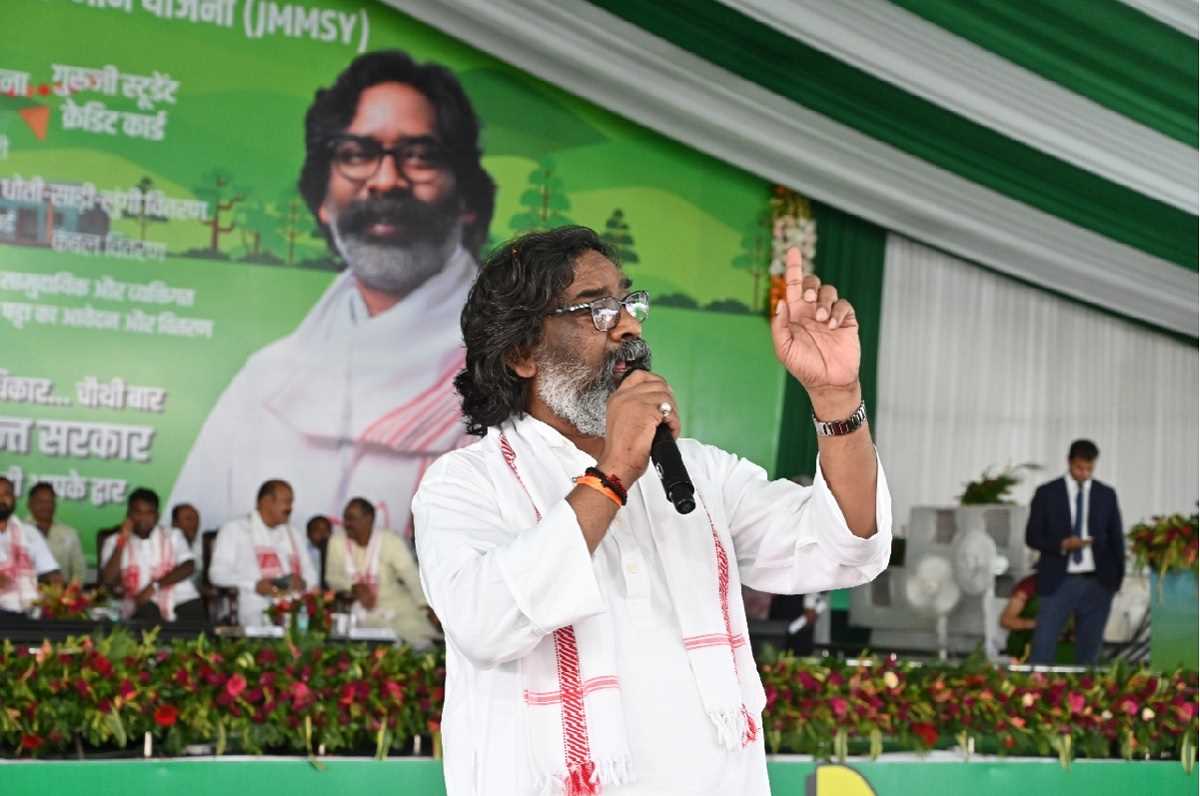 झारखंड में विधायकों-सांसदों को खरीदने और पार्टी तोड़ने के लिए घूम रहे हैं केंद्रीय मंत्री : हेमंत सोरेन