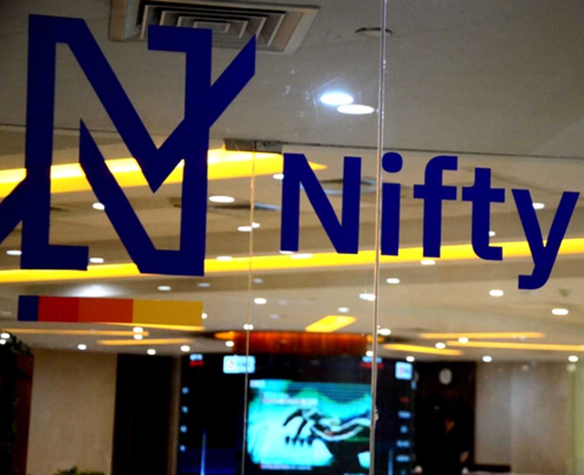 दो सत्र की तेजी के बाद गिरावट में बंद हुआ निफ्टी