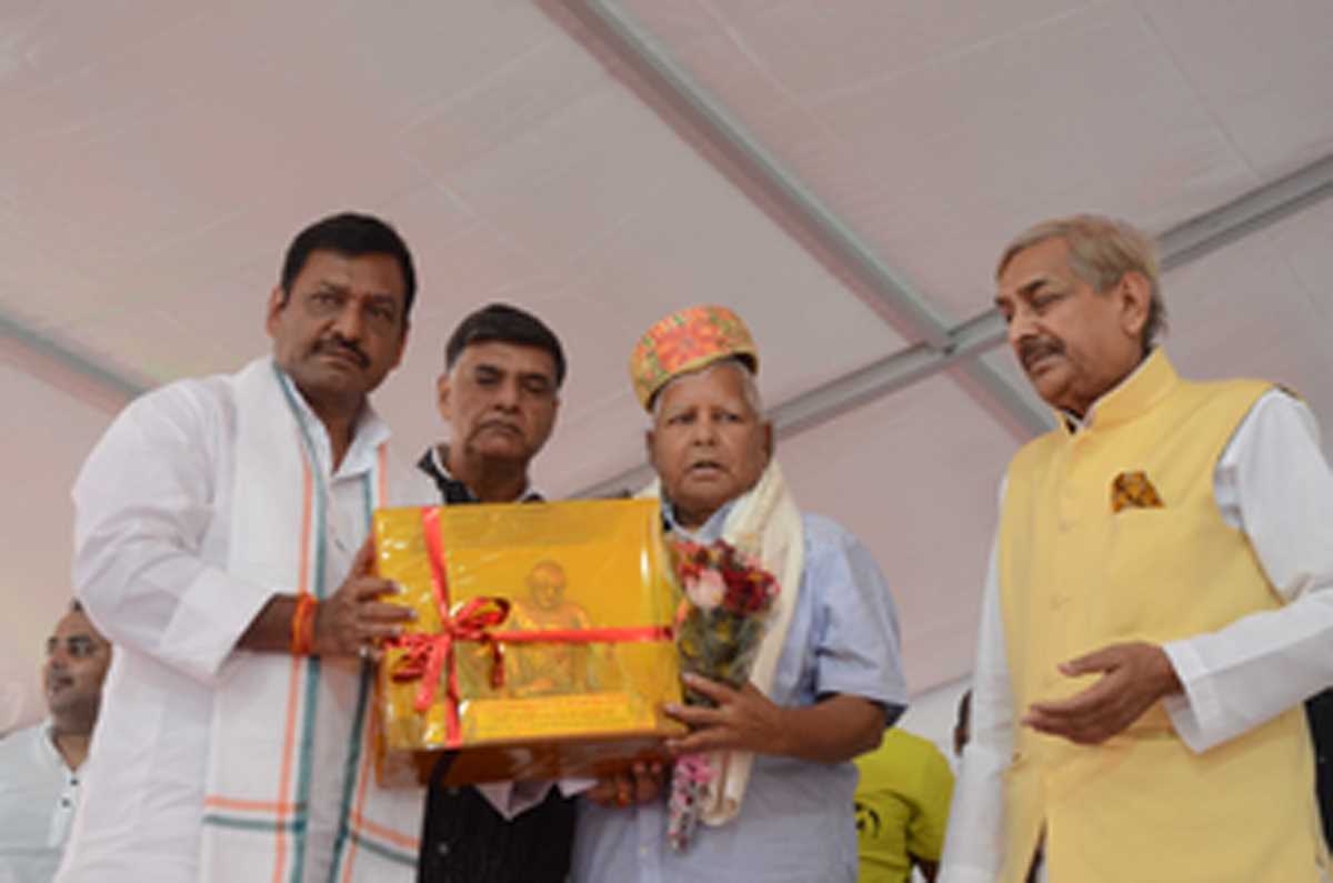 राजनीति में सक्रिय हुए लालू यादव, राजद को मिला टॉनिक